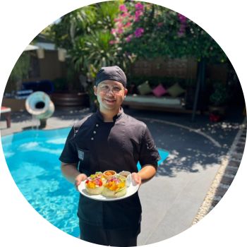 Khun Oil - Raw Food Chef